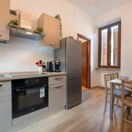 Cantikhouse Free Wifi & Smartv Apartment
